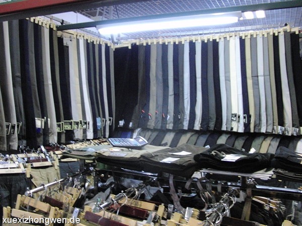 Hosen und Jeans im Silk Market